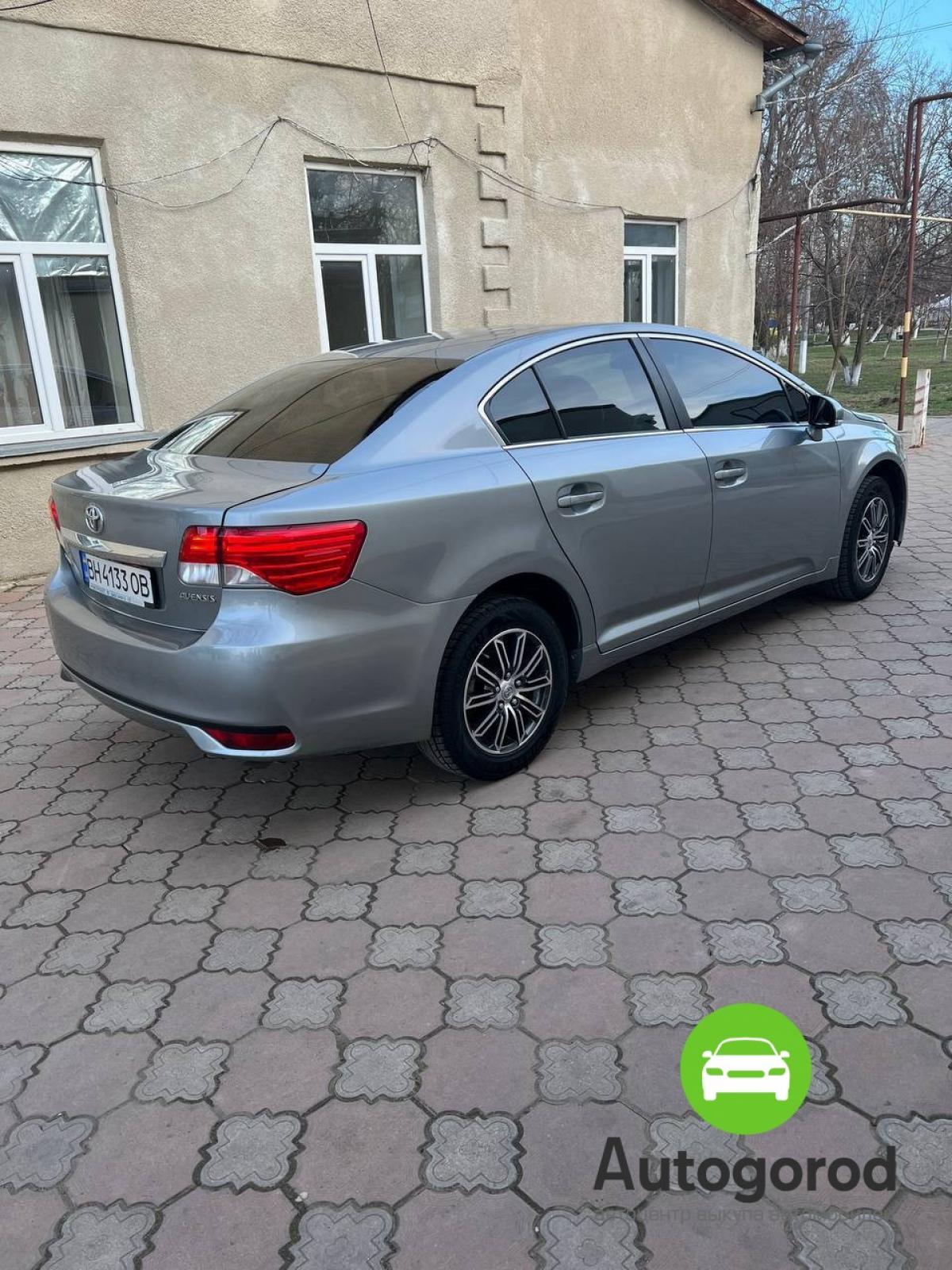 Авто Toyota
                                        Avensis Бензин фото 2