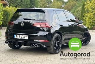 Авто Volkswagen Golf R Бензин фото 2