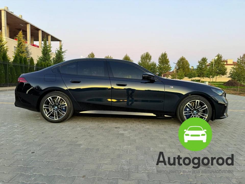 Авто BMW
                                        i5 Электро фото 2